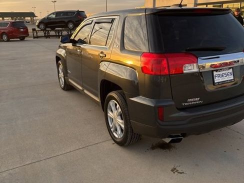 Used 2017 GMC Terrain SLE image 7