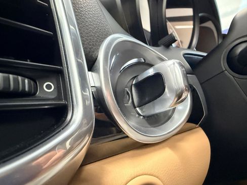 Used 2016 Porsche Cayenne AWD/4WD image 40