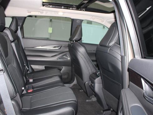 Used 2023 INFINITI QX60 Sensory w/ Vision Package image 17