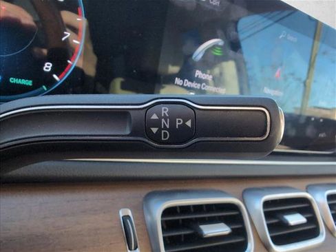 Used 2021 Mercedes-Benz GLS 580 4MATIC image 15