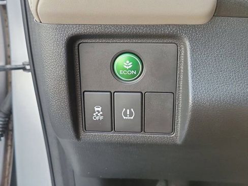 Used 2018 Honda HR-V LX image 23