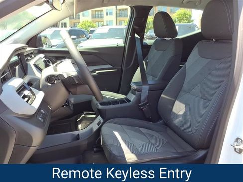 New 2027 Chevrolet Bolt LT w/ Comfort Package FWD image 17