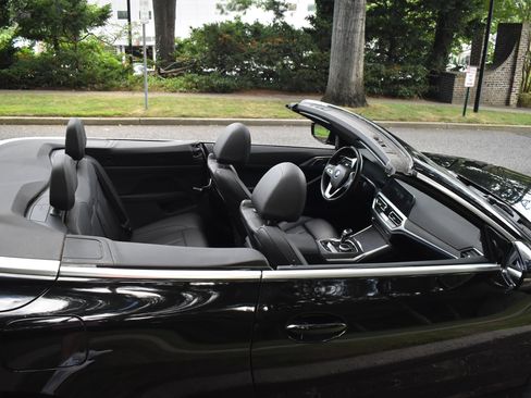 Used 2021 BMW 430i Convertible w/ Convenience Package (ZC2) image 17