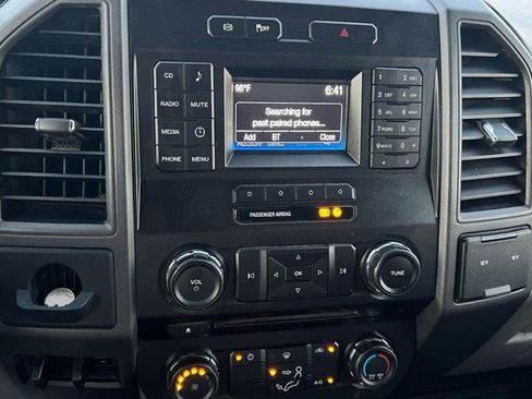 Used 2017 Ford F550 2WD Regular Cab Super Duty image 25