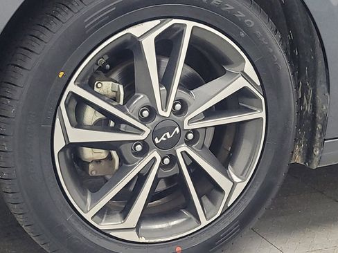 Used 2023 Kia Forte LXS FWD image 31