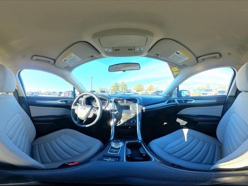 Used 2018 Ford Fusion S image 33