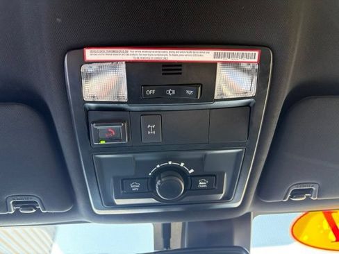 Used 2021 Toyota Tacoma TRD Off-Road AWD/4WD image 21