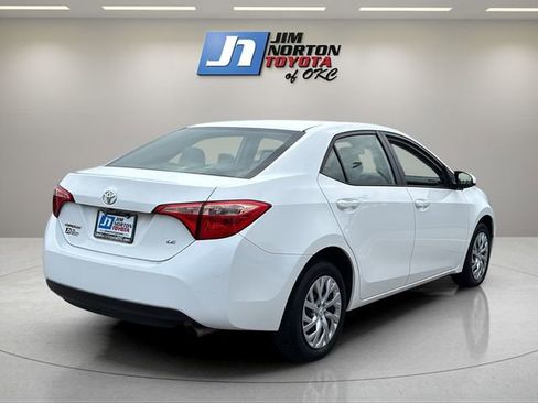 Used 2019 Toyota Corolla LE image 5