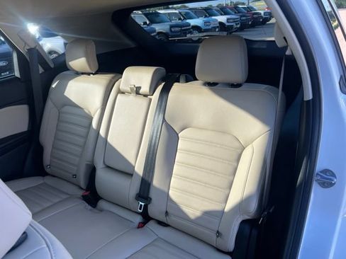 Used 2024 Ford Edge SEL w/ Convenience Package AWD/4WD image 15