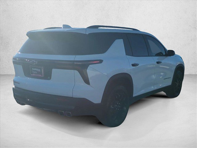 Used 2025 Chevrolet Traverse LT w/ Midnight/Sport Edition FWD image 5