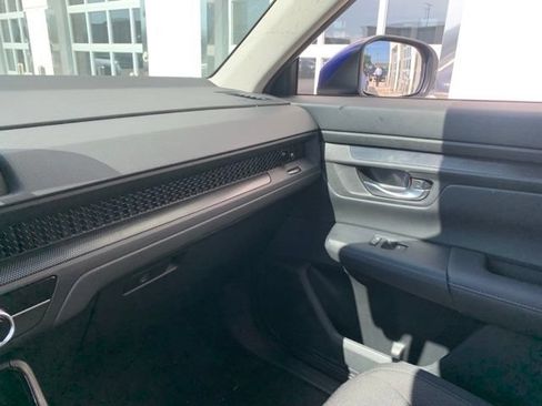Used 2025 Honda CR-V LX image 13