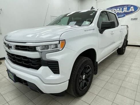 Used 2025 Chevrolet Silverado 1500 RST AWD/4WD image 18