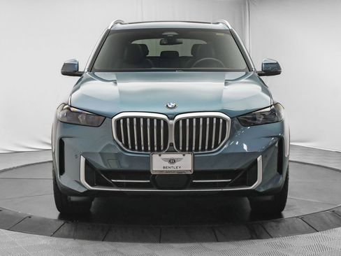 Used 2024 BMW X5 xDrive40i w/ Parking Assistance Package image 2