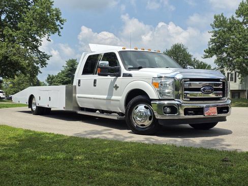 Used 2012 Ford F350 Lariat w/ Lariat Interior Pkg image 2