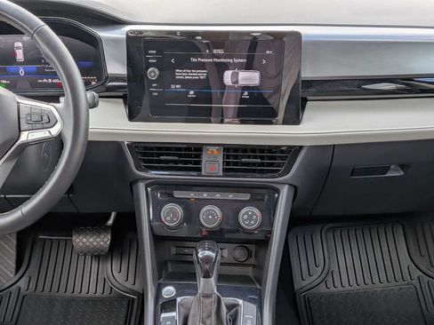 Used 2025 Volkswagen Taos S FWD image 18