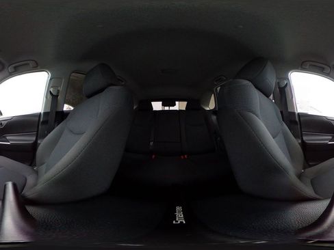 Used 2025 Toyota RAV4 LE image 41