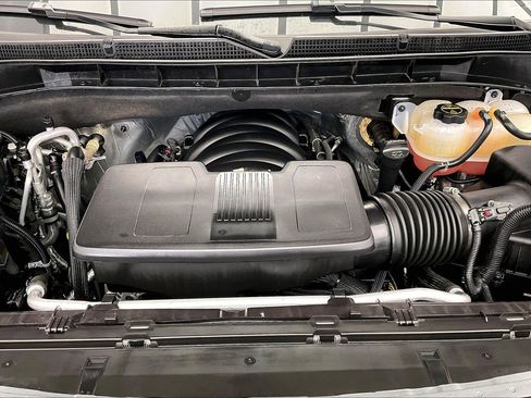 Used 2025 GMC Yukon Denali image 9