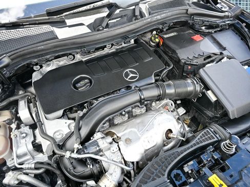 Used 2022 Mercedes-Benz GLA 250 image 33