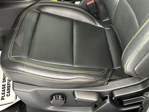 Used 2021 Ford Bronco Badlands image 16