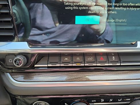 Used 2022 Chevrolet Silverado 1500 LT image 18