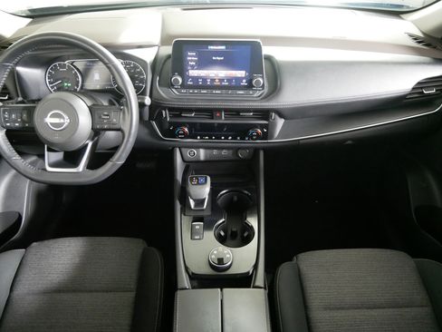 Used 2022 Nissan Rogue S AWD/4WD image 10