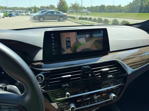 Used 2017 BMW 530i xDrive AWD/4WD image 21