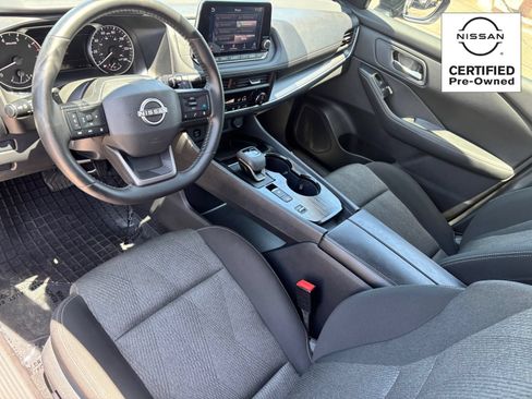 Certified 2025 Nissan Rogue SV FWD image 16