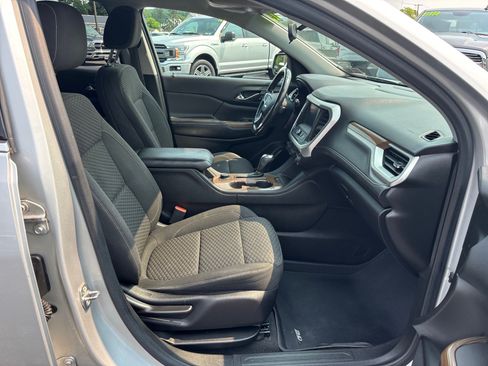 Used 2018 GMC Acadia SLE AWD/4WD image 15