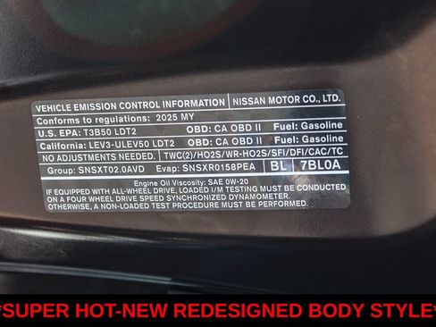 Used 2025 Nissan Murano SV FWD image 28