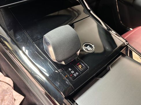 Used 2024 Land Rover Range Rover Sport Dynamic SE image 15