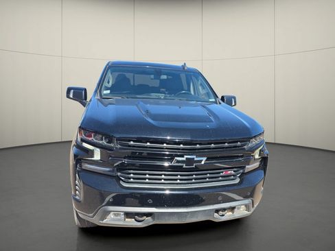 Used 2021 Chevrolet Silverado 1500 LT Trail Boss w/ Convenience Package II AWD/4WD image 2