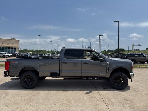 Used 2024 Ford F250 XLT image 17