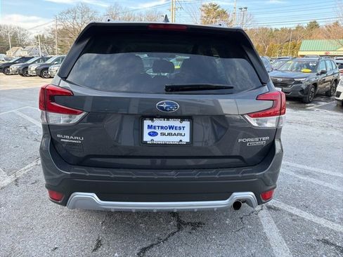 Used 2023 Subaru Forester Touring image 8