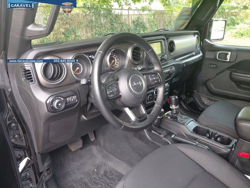 Used 2019 Jeep Wrangler Unlimited Sport S AWD/4WD image 18