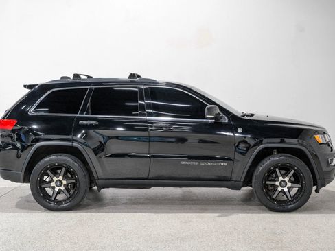 Used 2017 Jeep Grand Cherokee Limited image 5