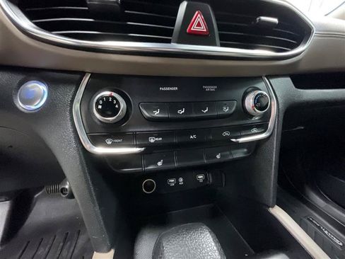 Used 2020 Hyundai Santa Fe SEL FWD image 16
