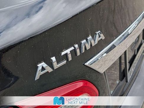 Used 2017 Nissan Altima 2.5 SL FWD image 10