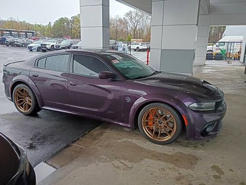 Used 2022 Dodge Charger SRT Hellcat w/ Harman/Kardon Audio Group image 17