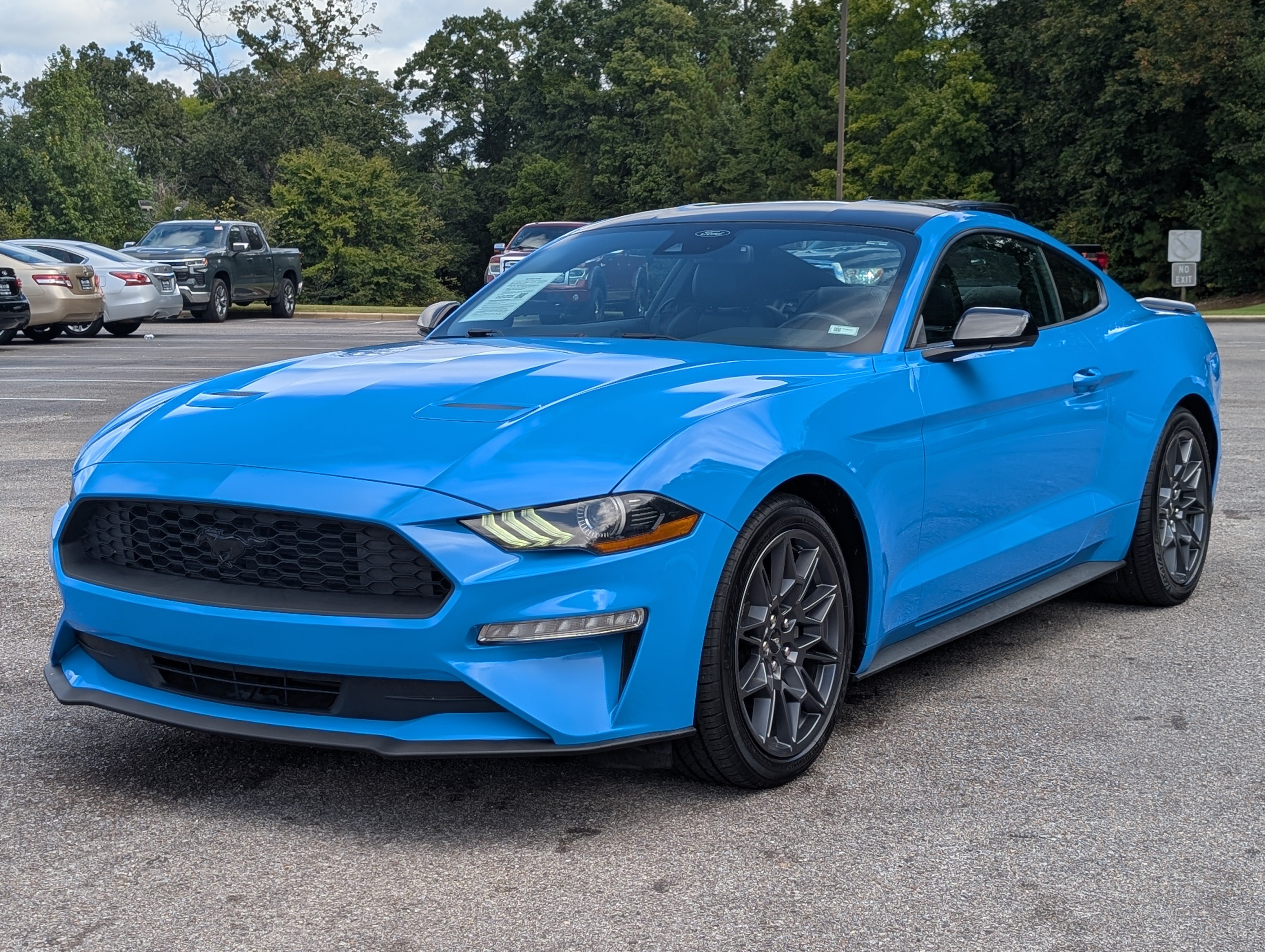 Used 2022 Ford Mustang Premium w/ Black Accent Package RWD image 5