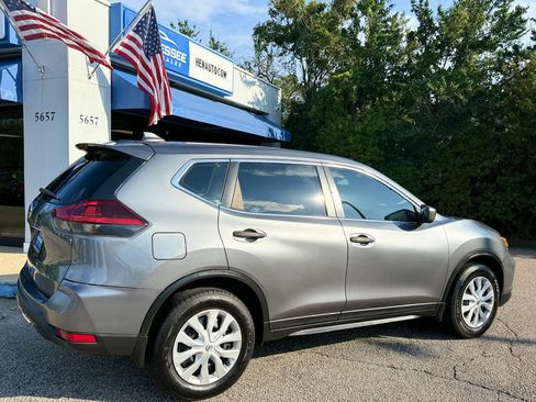 Used 2020 Nissan Rogue S FWD image 16