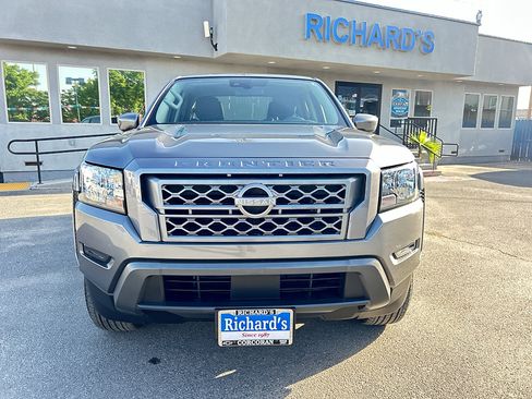 Used 2023 Nissan Frontier SV w/ Tow Package RWD image 8