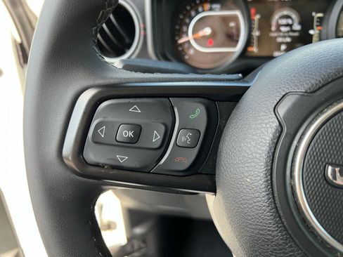 Used 2026 Jeep Gladiator Rubicon AWD/4WD image 29