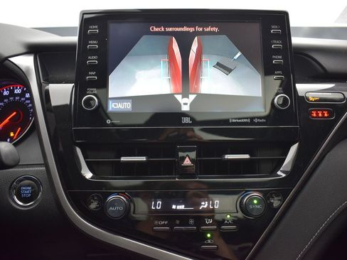 Used 2022 Toyota Camry XSE w/ Navigation Package FWD image 19