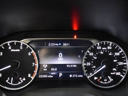 Used 2021 Nissan Rogue SV w/ Premium Package image 24