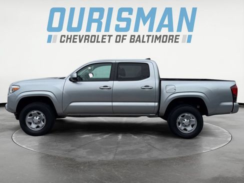 Used 2023 Toyota Tacoma SR w/ SR Convenience Package RWD image 3