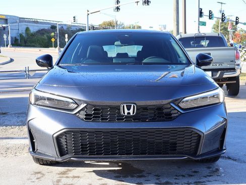 Certified 2025 Honda Civic Sport image 2