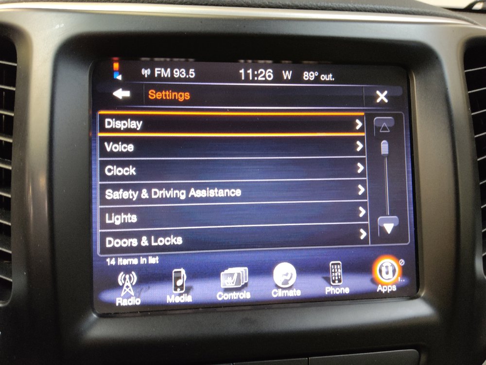 Used 2015 Jeep Cherokee Latitude w/ Cold Weather Group AWD/4WD image 25