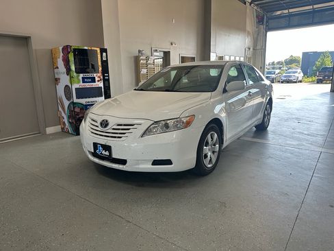 Used 2007 Toyota Camry CE image 2