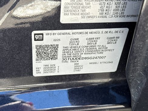 Used 2025 GMC Sierra 1500 SLT AWD/4WD image 38