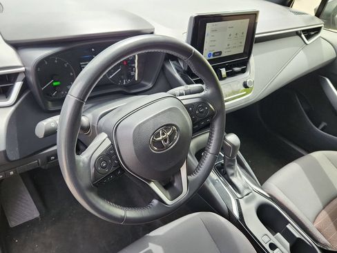 Used 2024 Toyota Corolla SE w/ Convenience Package AWD/4WD image 8
